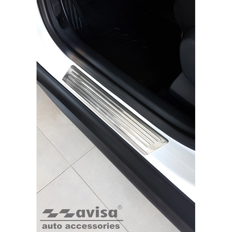 Avisa, Kynnyskotelon suojat, Ruostumaton teräs, sopii Citroën C3 Aircross II 2017- 'Lines' - 4 osaa