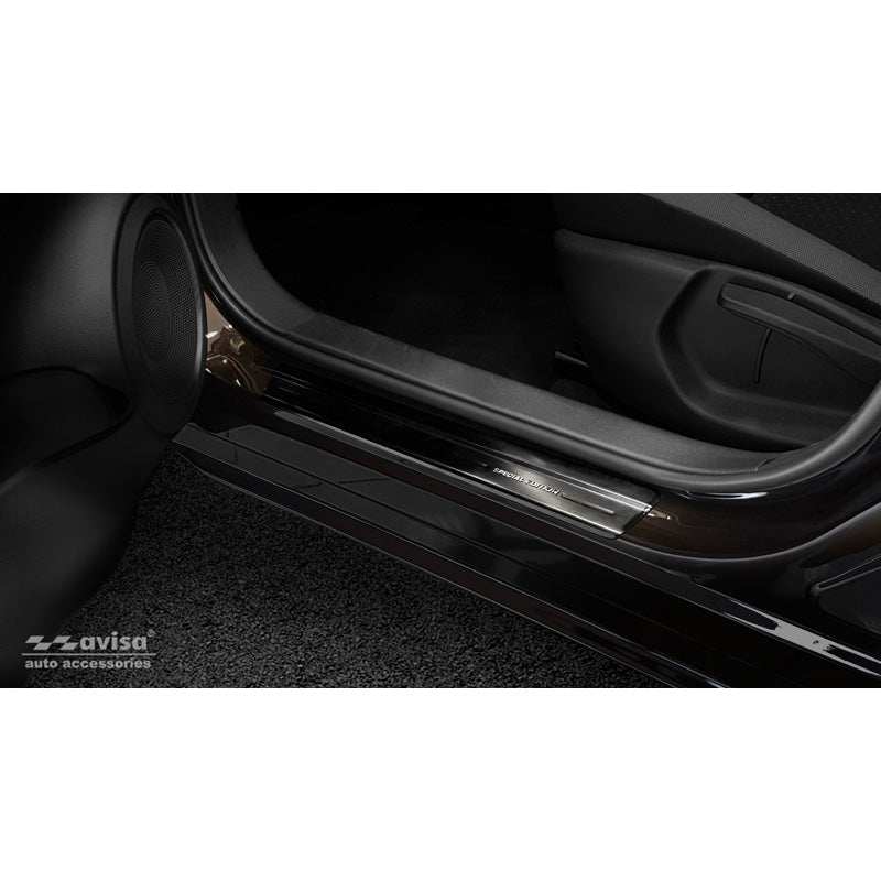 Avisa, kynnyskotelosuojat, musta, ruostumaton teräs, sopii Nissan Juke II 2019- 'Special Edition' - 4-osainen