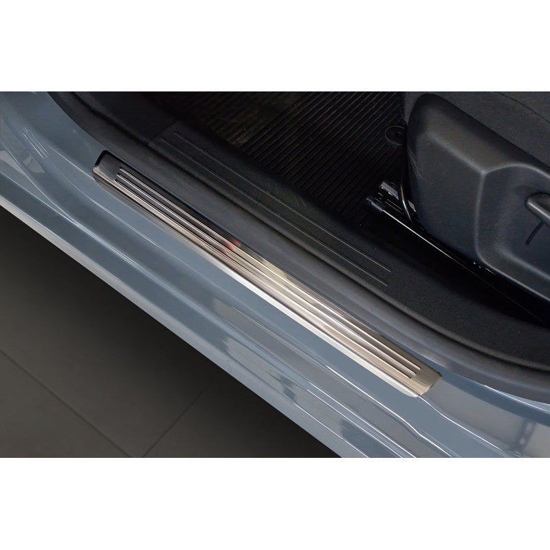 Avisa, kynnyslistat, ruostumaton teräs, sopii malliin Opel Corsa F HB ja e-Corsa 2019-2023 & FL 2023-, 'Lines' – 4 osaa