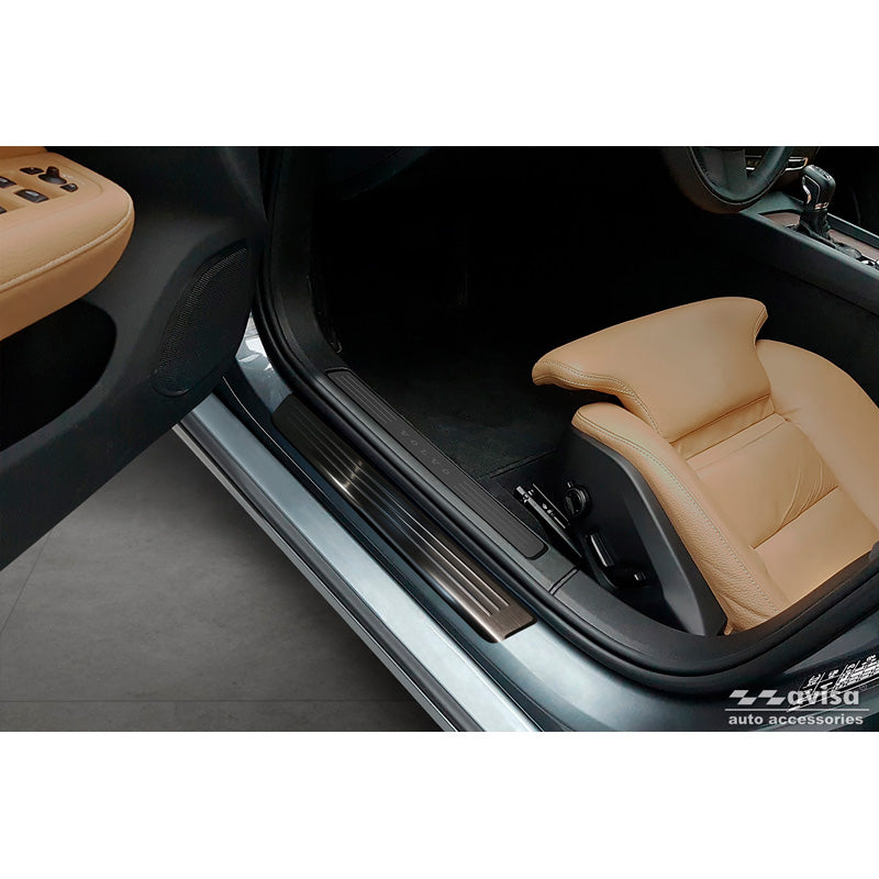 Avisa, kynnysuojat, musta, ruostumatonta terästä, sopii Volvo S60 III & V60 II 2018- - 'Lines' - 4 osaa