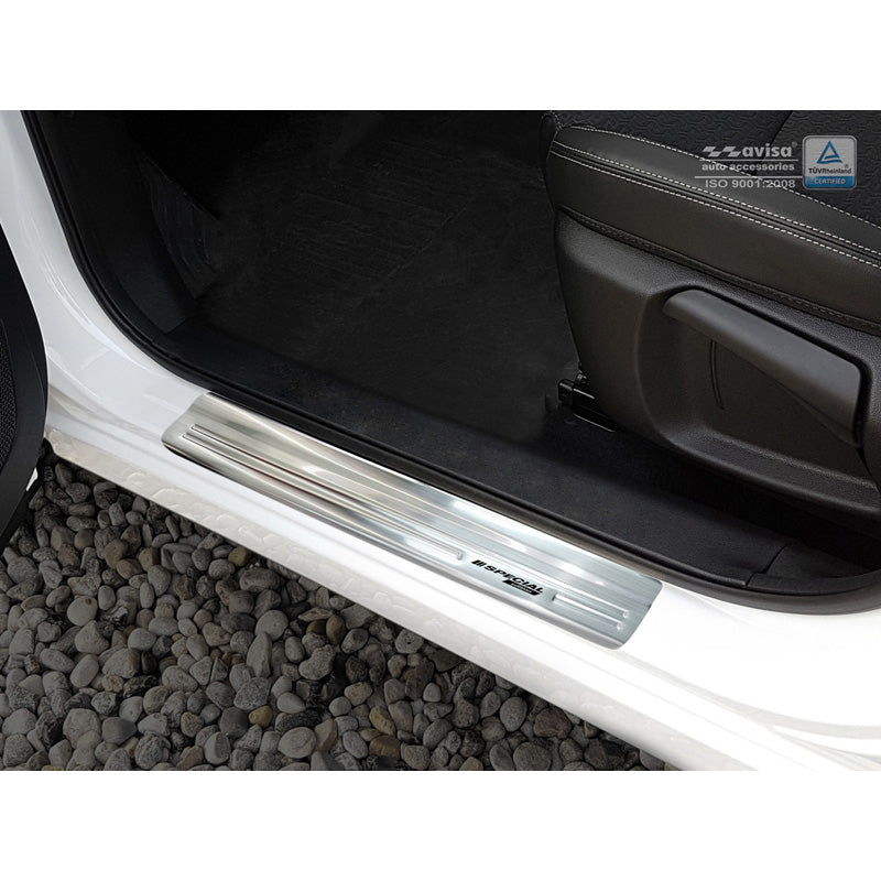 Avisa, kynnyssuojat, ruostumaton teräs, sopii Renault Kadjar 2015- - 'Special Edition' - 4 osaa