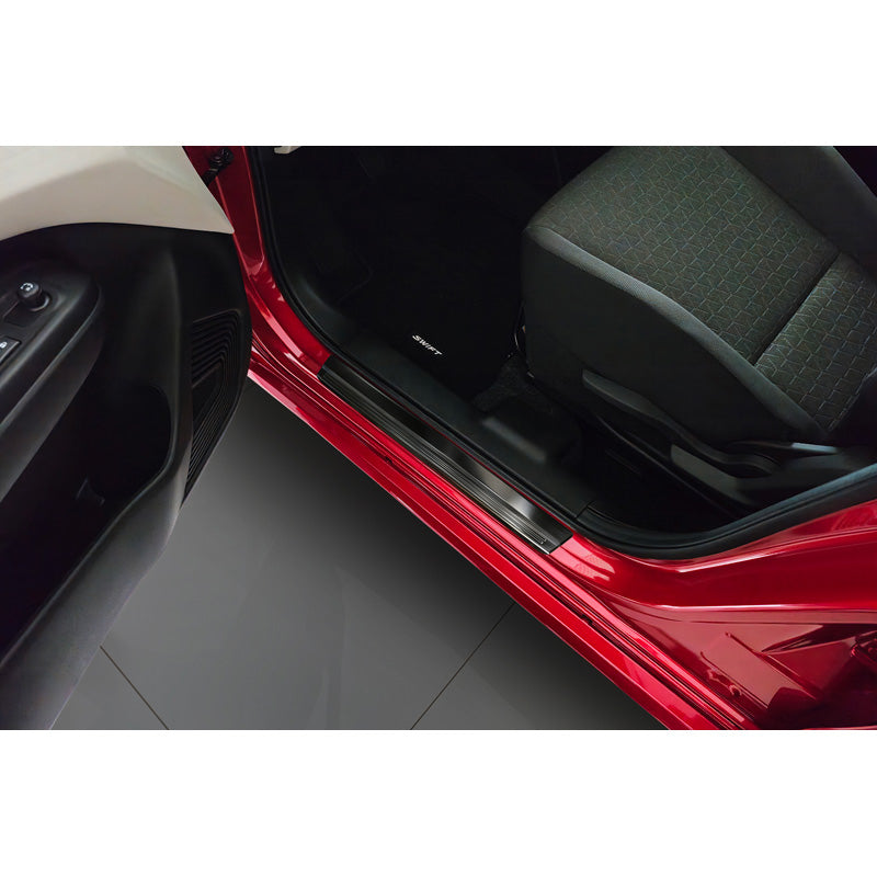 Avisa, Kynnyssuojat, Musta, Ruostumaton teräs, Sopii Suzuki Swift VI 2024-, 'Lines' – 4 osaa