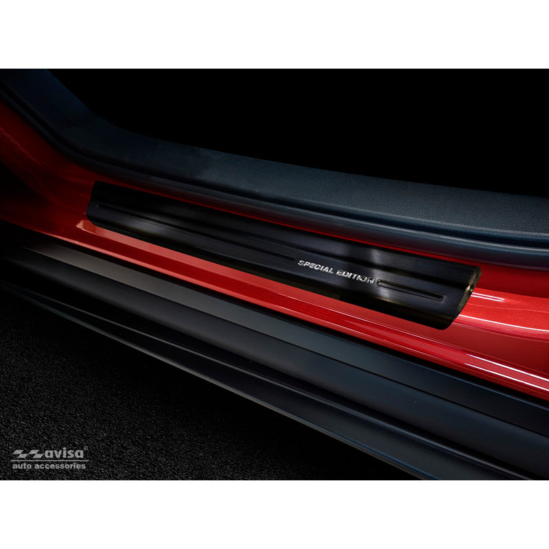 Avisa, kynnysuojat, musta, ruostumaton teräs, sopii Mazda CX-30 2019- - Brushed Steel 'Special Edition' 4 osaa