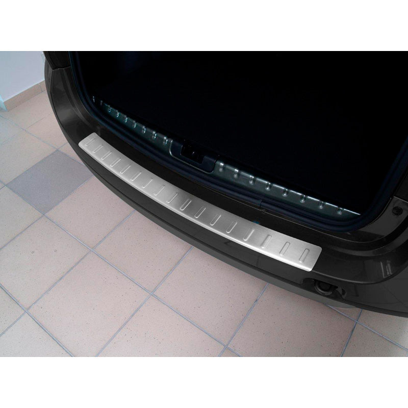 Avisa, takapuskurin suoja, ruostumatonta terästä, sopii Dacia Duster 2010-2017 'Ribs'