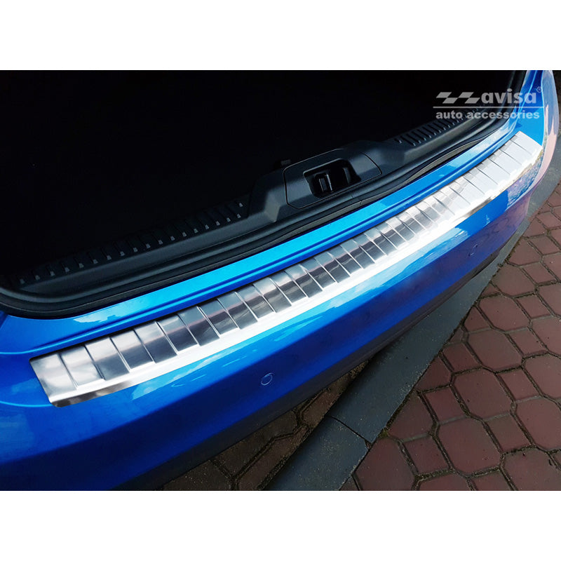 Avisa, takapuskurinsuoja, ruostumatonta terästä, sopii Ford Focus IV HB 5-ovinen (sis. ST-Line) 2018-2021 & facelift 2021- 'Ribs'