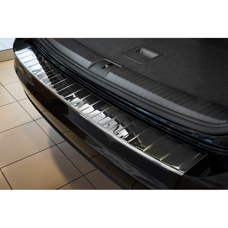 Avisa, takapuskurin suoja, ruostumatonta terästä, sopii Volkswagen Touran III 2015- sis. R-Line 'Ribs'