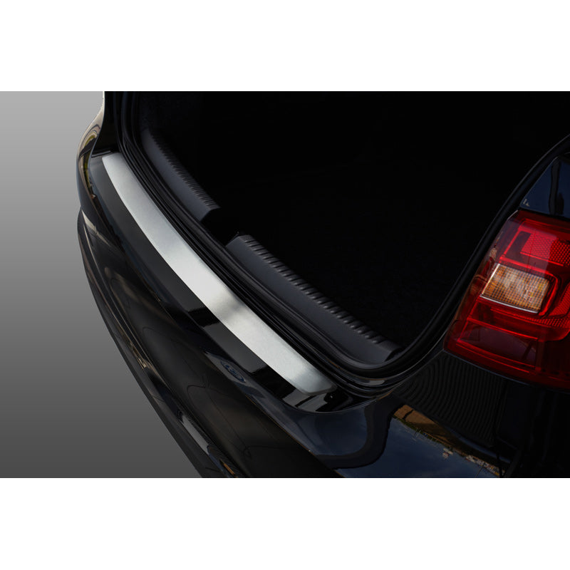 Avisa, takapuskurin suoja, ruostumaton teräs, sopii Audi A6 Avant 2011-2018 excl. Allroad