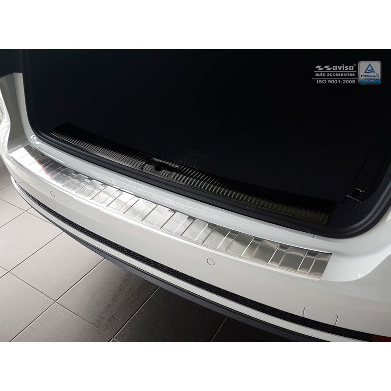 Avisa, takapuskurin suoja, ruostumaton teräs, sopii Audi A4 B9 Avant 2015-2019 & Facelift 2019- 'Ribs' (incl. S4 Avant)