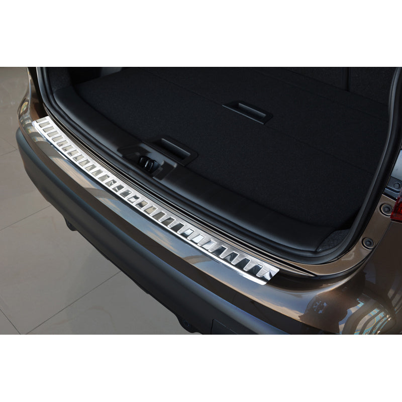 Avisa, takapuskurin suoja, ruostumatonta terästä, sopii Nissan Qashqai II 2014-2017 'Ribs'