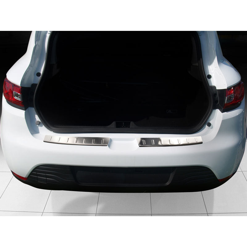 Avisa, takapuskurin suoja, ruostumatonta terästä, sopii Renault Clio IV 5-ovinen 2013-2017 & FL 2017-2019 sis. GT-Line 'Ribs'