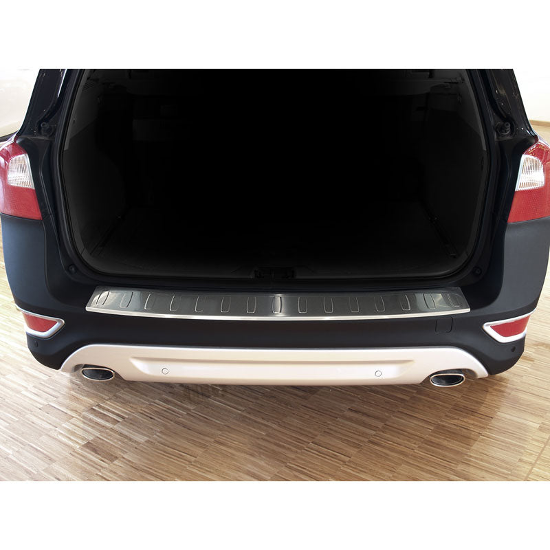 Avisa, takapuskurin suoja, ruostumatonta terästä, sopii Volvo XC70 2004-2007 'Ribs'