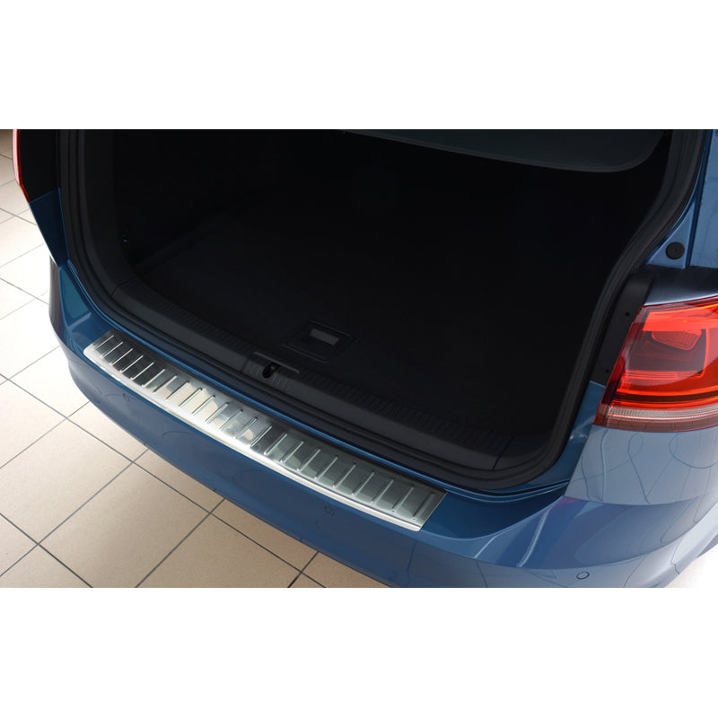 Avisa, takapuskurin suoja, ruostumatonta terästä, sopii Volkswagen Golf VII Variant/Alltrack 2012-2017 'Ribs'