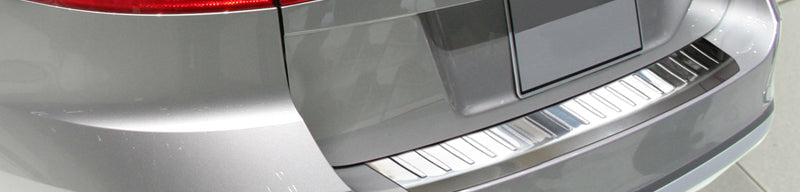 Avisa, takapuskurin suoja, ruostumatonta terästä, sopii Volkswagen Passat Alltrack 2012- 'Ribs'