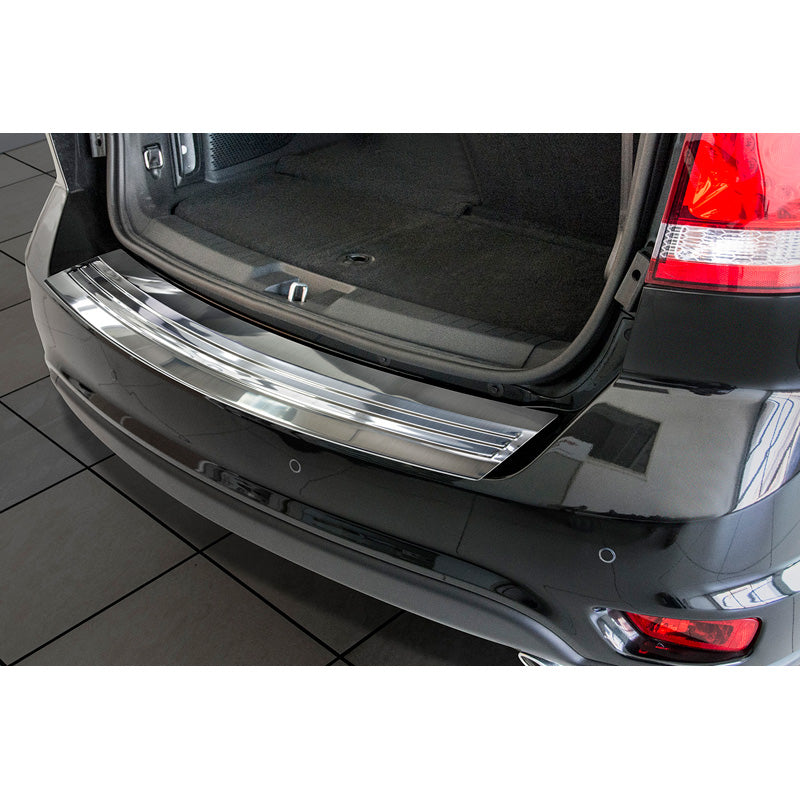 Avisa, takapuskurin suoja, ruostumatonta terästä, sopii Fiat Freemont 2011- & Dodge Journey 2012-