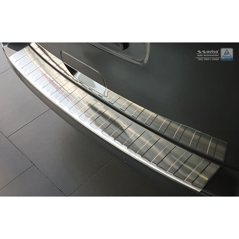 Avisa, takapuskurin suoja, ruostumaton teräs, sopii Citroën Spacetourer / Peugeot Traveller / Peugeot Expert / Toyota Proace Verso 2016- / Opel Vivaro 2019- 'Uurteet' (maalatuille puskureille)
