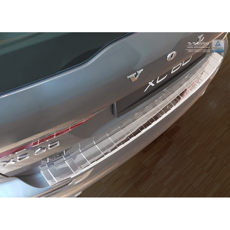 Avisa, takapuskurin suoja, kiillotettu, ruostumaton teräs, sopii Volvo XC60 II 2017-2021 & FL 2021- sis. R-Design 'Uurteet'