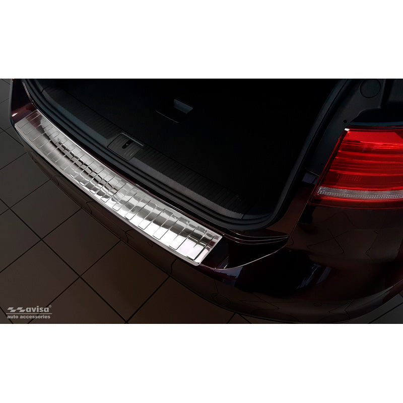 Avisa, takapuskurin suoja, kiillotettu, ruostumaton teräs, sopii Volkswagen Passat 3G Variant 2014-2023 'Uurteet'