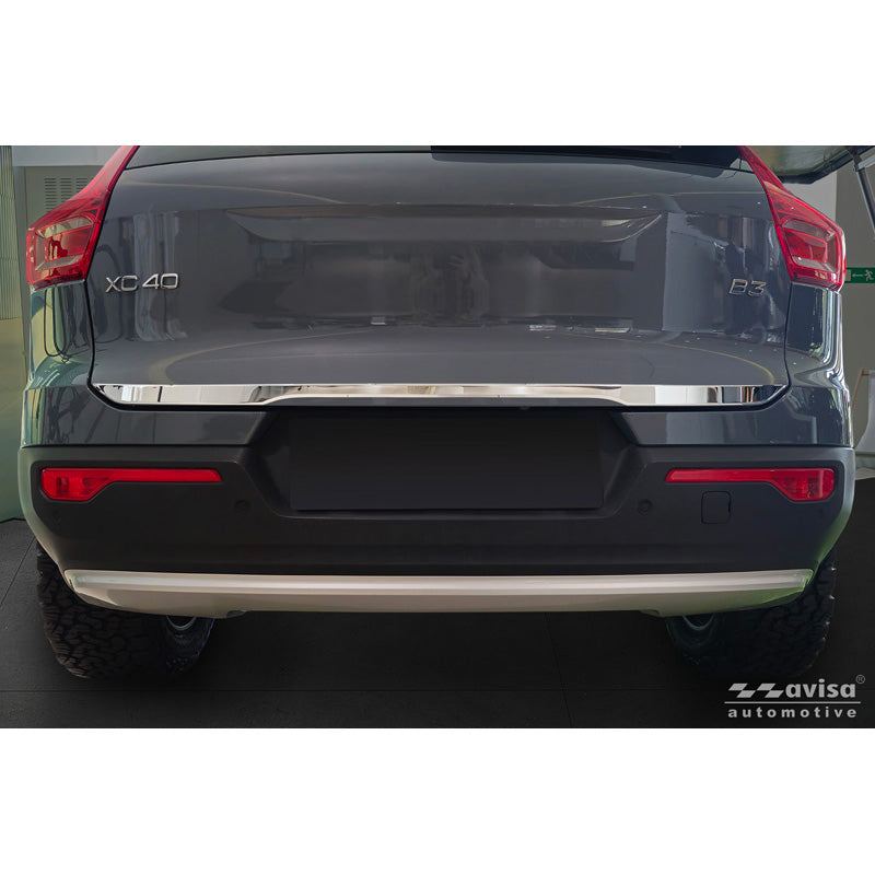 Avisa, kromattu takaluukun suoja, ruostumaton teräs, sopii Volvo XC40 (536) (2017-)