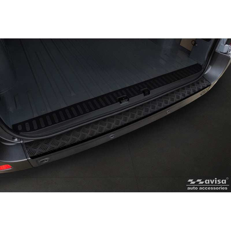 Avisa, takapuskurin suoja, mattamusta, alumiini, sopii Opel Movano / Renault Master II / Nissan NV400 2010-2018 & 2018-2021 'Uurrettu levy'