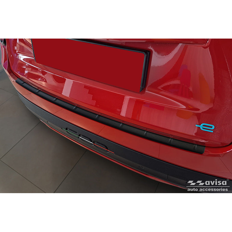 Avisa, takapuskurin suoja, mattamusta, ruostumatonta terästä, sopii Fiat 600 Mild Hybrid / 600e 2023- 'Rivat'