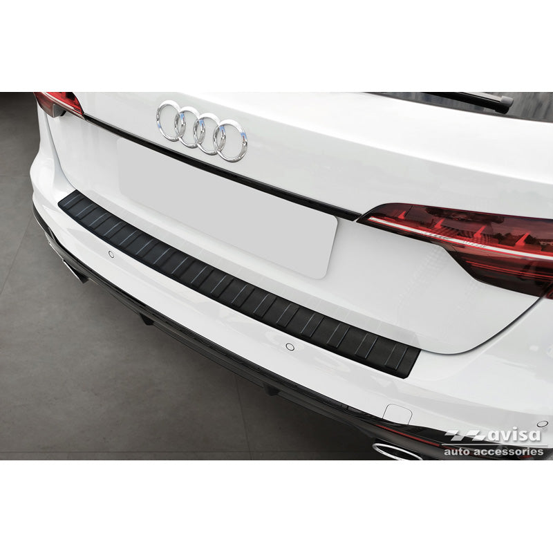 Avisa, Bakre stötfångarskydd, Mattsvart rostfritt stål, Passar till Audi A4 Avant S-Line 2015-2019 & Facelift 2019-, 'Ribs'