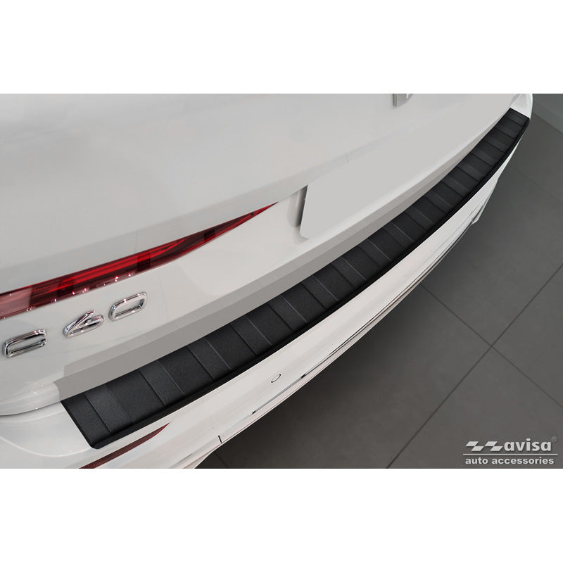 Avisa, takapuskurin suoja, mattamusta ruostumaton teräs, sopii Volvo XC60 II 2017-2021 & FL 2021, sis. R-Design & Plug-in-Hybrid, 'Rivat'
