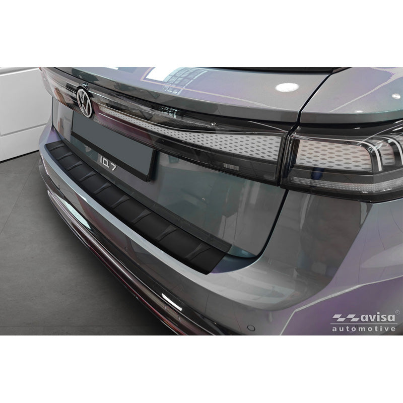 Avisa, takapuskurin suojus, mattamusta ruostumaton teräs, sopii Volkswagen ID.7 Tourer 2024-, 'Ribs'