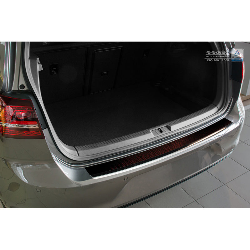 Avisa, takapuskurinsuoja, DeLuxe, ruostumaton teräs, sopii Volkswagen Golf VII HB 3/5-ovinen 2012-2019 Kromi/Punainen-musta hiilikuitu