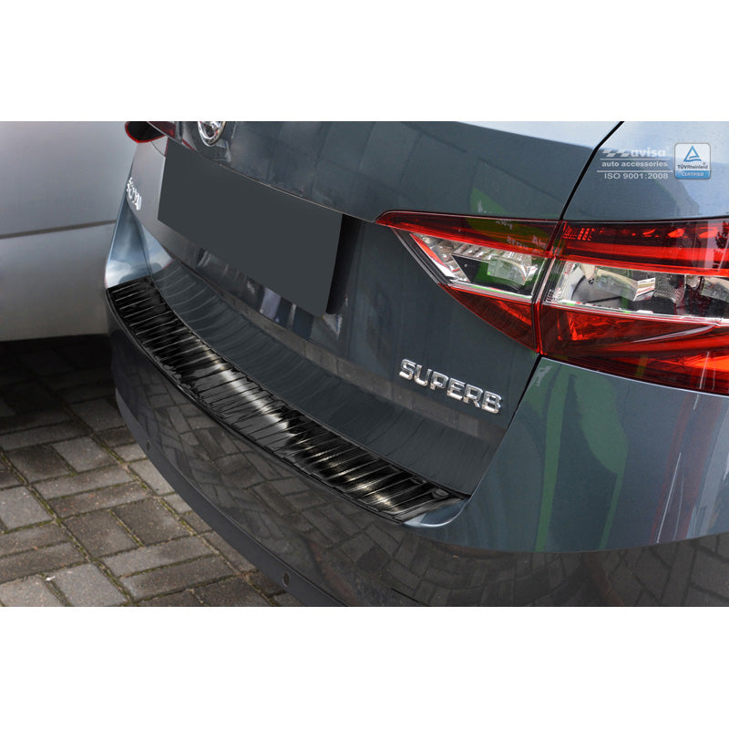 Avisa, takapuskurin suojus, musta, ruostumaton teräs, sopii Skoda Superb III Combi 2015-2019 & Facelift 2019-2024 sisältäen Scout 'Ribs'