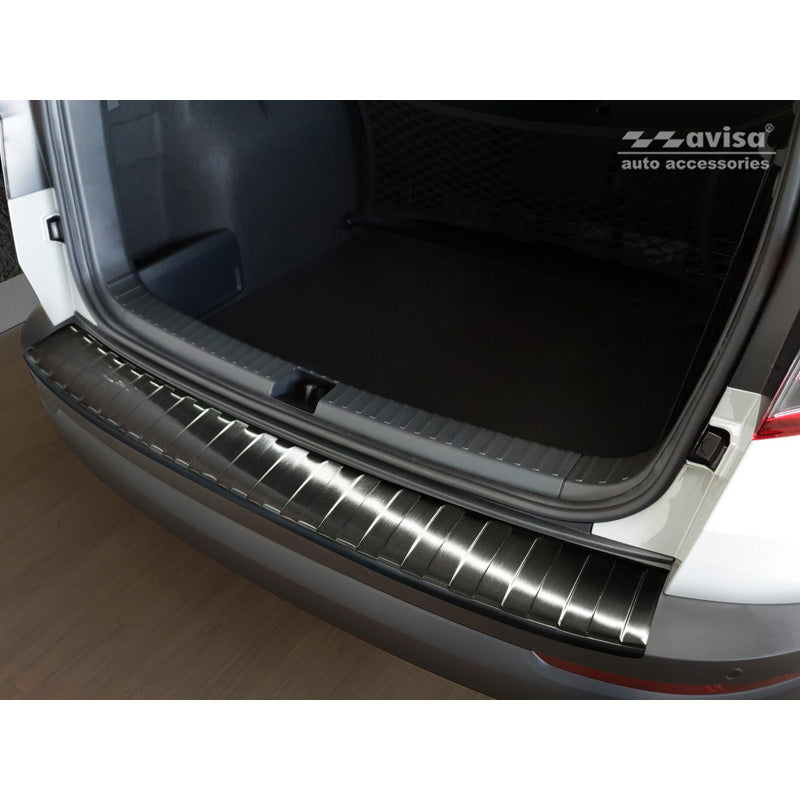 Avisa, takapuskurin suoja, musta, ruostumatonta terästä, sopii Skoda Karoq 2017-2022 'Ribs'