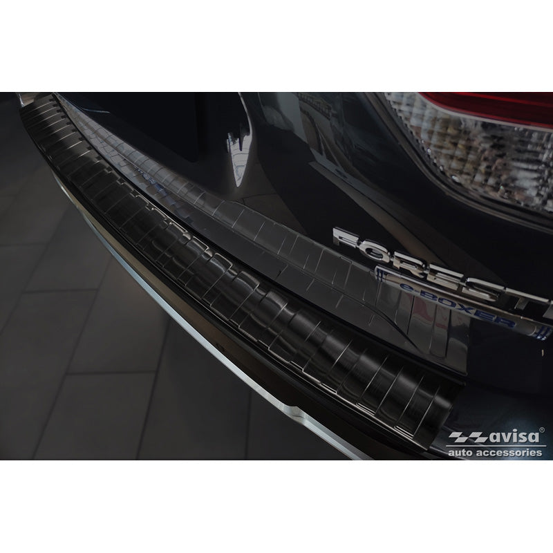 Avisa, takapuskurin suojus, musta, ruostumaton teräs, sopii Subaru Forester (SK) 2018- 'Ribs'
