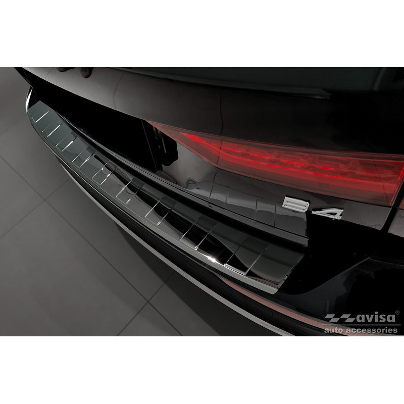 Avisa, takapuskurin suoja, kiiltävän musta, ruostumatonta terästä, sopii Volvo V60 II / V60 II Cross Country 2018- & V60 II Plug- In Hybrid / R-Design 2019- 'Ribs'