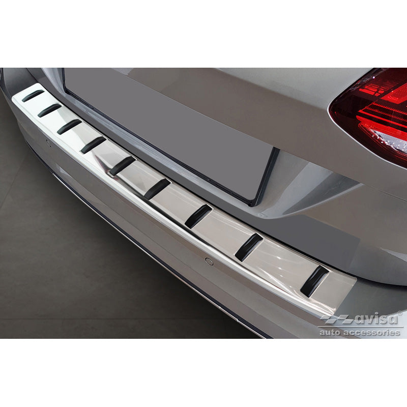 Avisa, takapuskurin suoja, ruostumaton teräs, sopii Volkswagen Golf VII Variant Facelift 2017-2019 (incl. R-Line & Alltrack) 'STRONG EDITION'