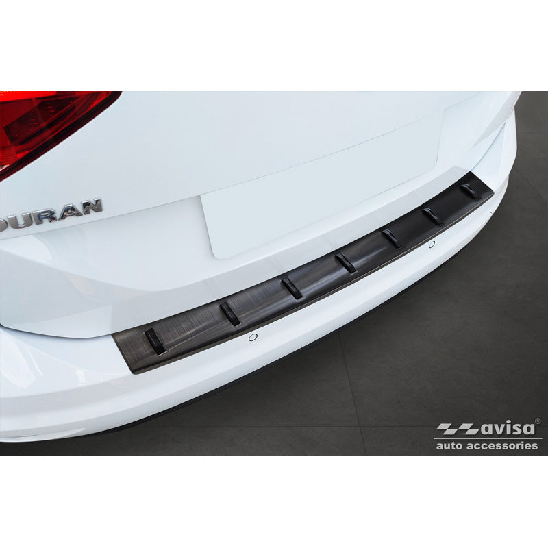 Avisa, Takapuskurin suoja, Ruostumatonta terästä, jossa karkaistut polyuretaanirivat, Sopii Volkswagen Touran III 2015- inkl. R-Line, "STRONG EDITION"