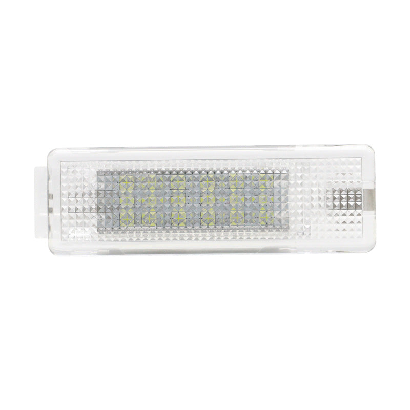 AutoStyle, LED-tavaratilan valo - 18 SMD LED - sopii Volkswageniin