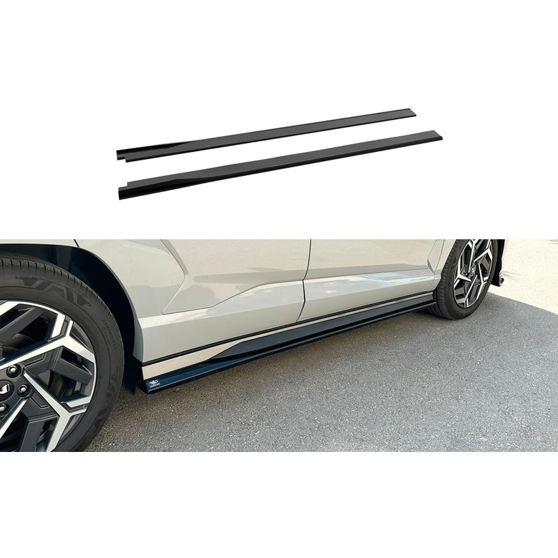 Motordrome, Sidokjolar, blank svart, passar till Hyundai Kona II (SX2) N-Line (2023-)