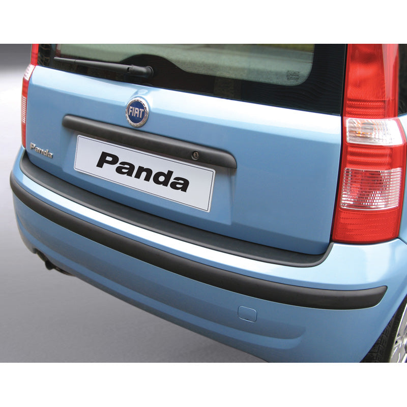 RGM, takapuskurin suoja, ABS-muovia, sopii Fiat Panda II 2003-2012 musta