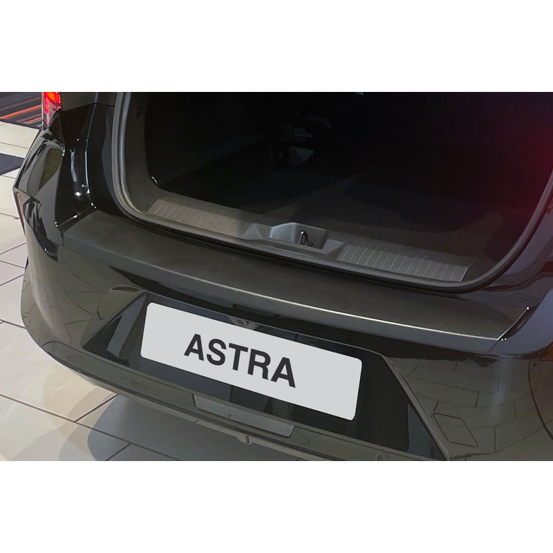 RGM, takapuskurin suoja, ABS-muovia, sopii Opel Astra L 5-ovinen 10/2021- musta