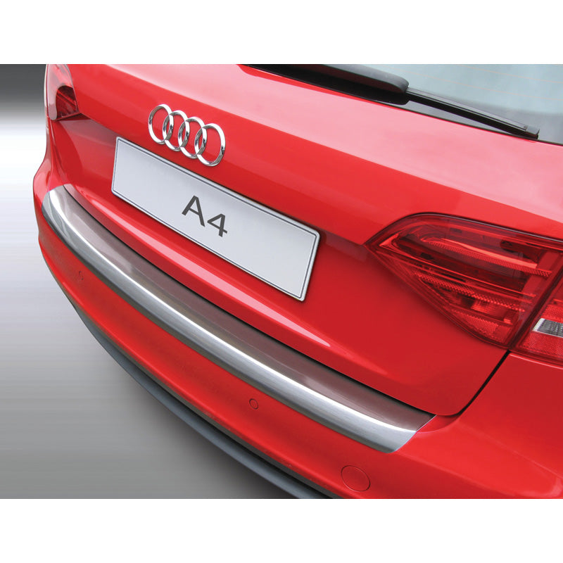 RGM, takapuskurin suoja, ABS-muovi, sopii Audi A4 Avant 2008-2012 hopea