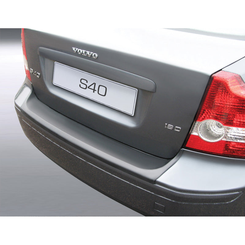 RGM, takapuskurin suoja, ABS-muovia, sopii Volvo S40 2004-2007 Musta