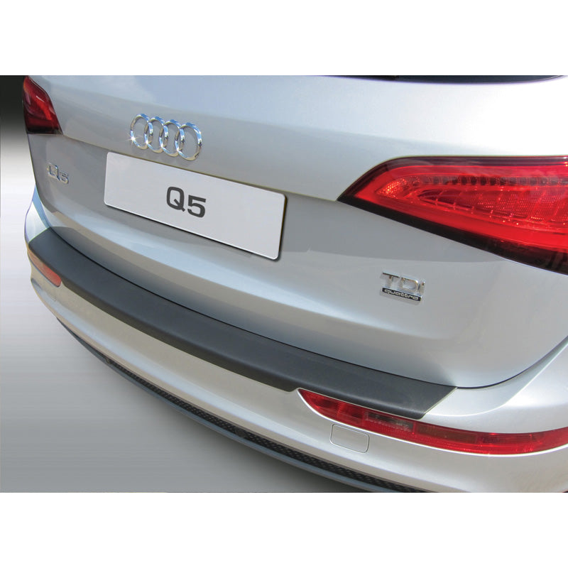 RGM, takapuskurin suoja, ABS-muovia, sopii Audi Q5 & SQ5 2008-2016 Musta