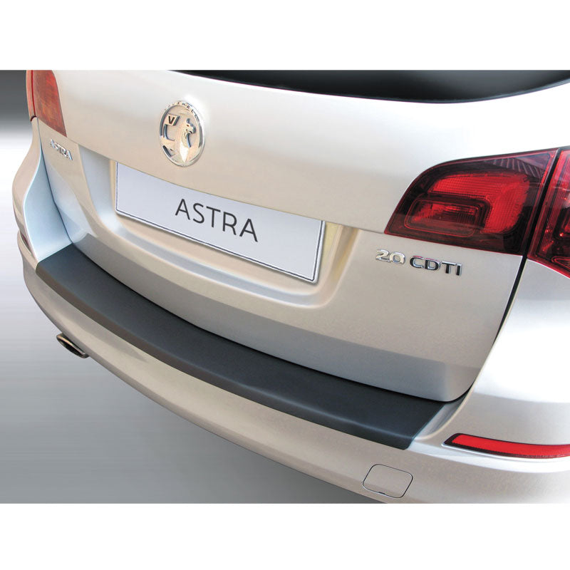 RGM, takapuskurin suoja, ABS, musta, sopii Opel Astra J Sports Tourer (2010-2012)