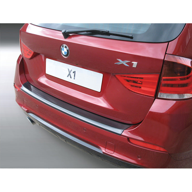 RGM, takapuskurin suoja, ABS-muovi, sopii BMW X1 M-Sport 2009-2015 Carbon Look