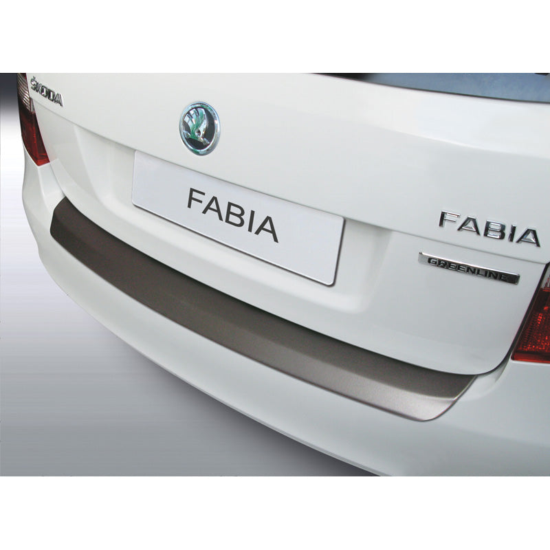 RGM, takapuskurin suoja, ABS-muovia, sopii Skoda Fabia combi 2010-2014 Musta
