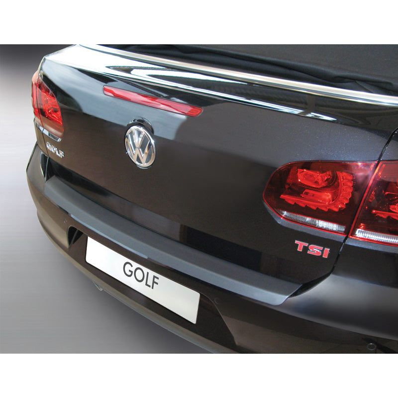 RGM, takapuskurin suoja, ABS-muovia, sopii Volkswagen Golf VI Cabrio 2011- Musta