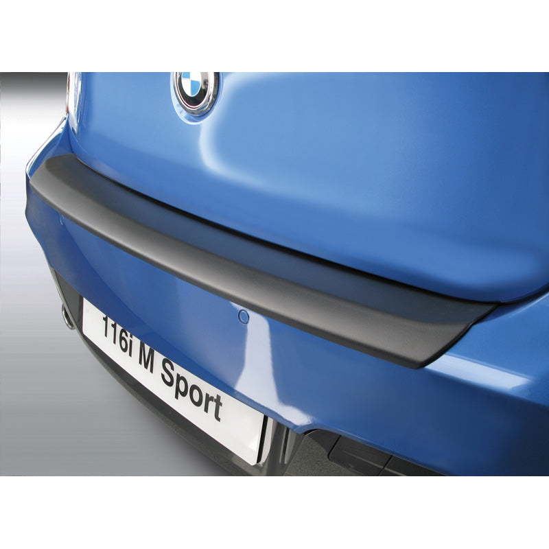 RGM, takapuskurin suoja, ABS-muovi, sopii BMW 1-Series F20/F21 3/5-ovinen 'M-Sport' 2011-2015 Musta
