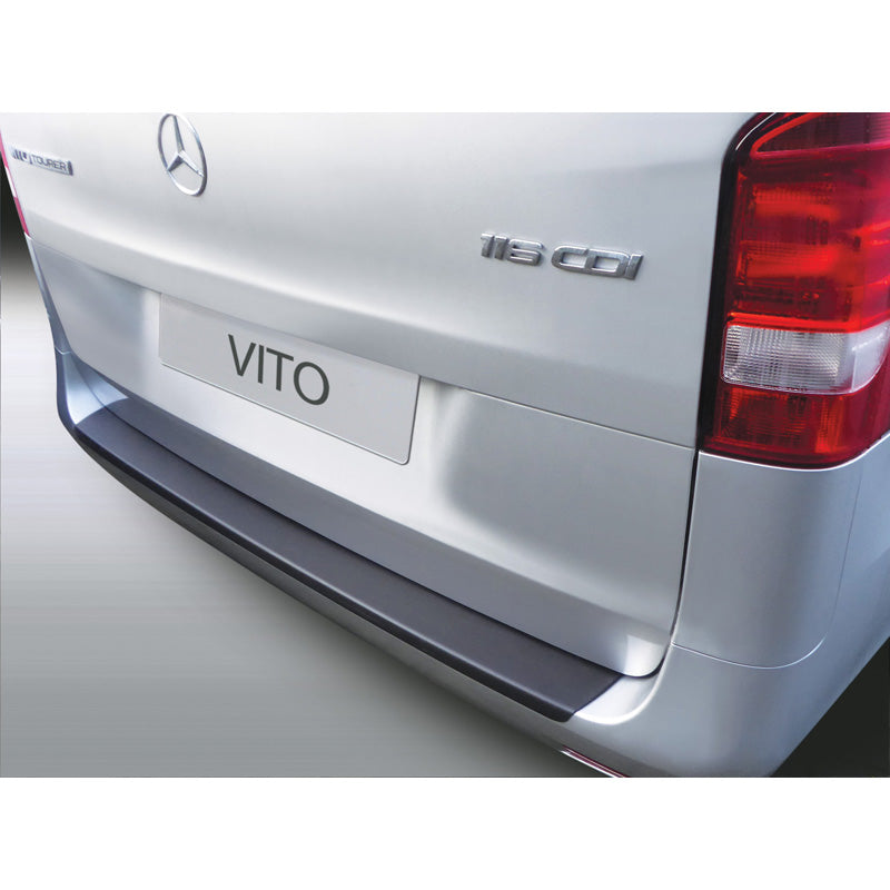 RGM, takapuskurin suoja, ABS-muovia, sopii Mercedes Vito/V-Class/AMG/Viano facelift 3/2019- Musta