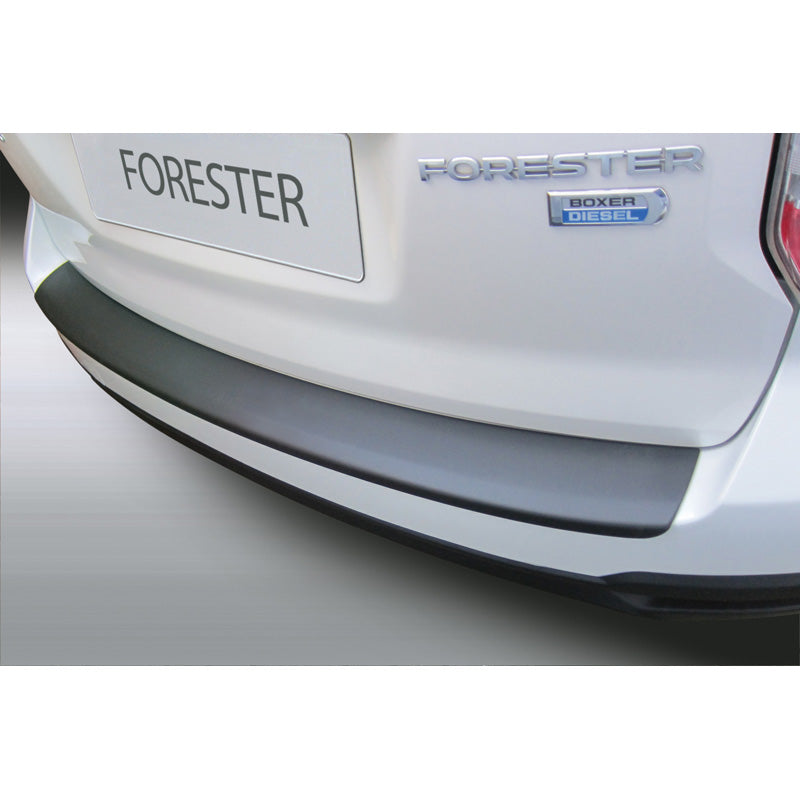 RGM, takapuskurin suoja, ABS-muovia, sopii Subaru Forester 2016-2020 Musta