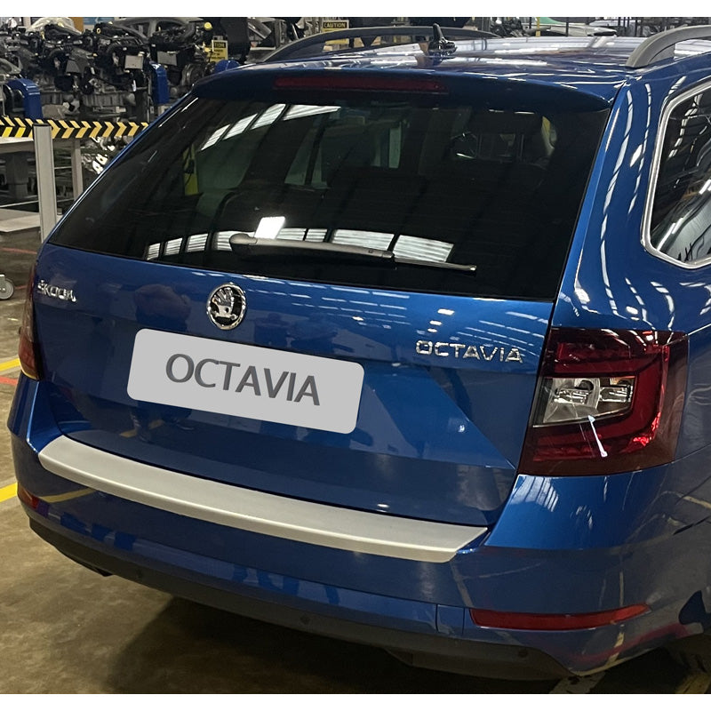 RGM, takapuskurin suoja, ABS-muovia, sopii Skoda Octavia III FL Kombi 2017-2020 (excl. VRS) Silver