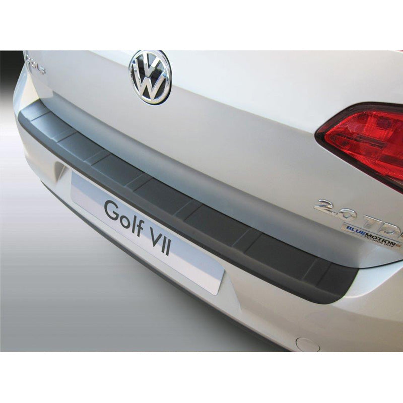 RGM, takapuskurin suoja, ABS-muovi, sopii Volkswagen Golf VII 3/5-ovinen 2013-2019 'uritettu' musta